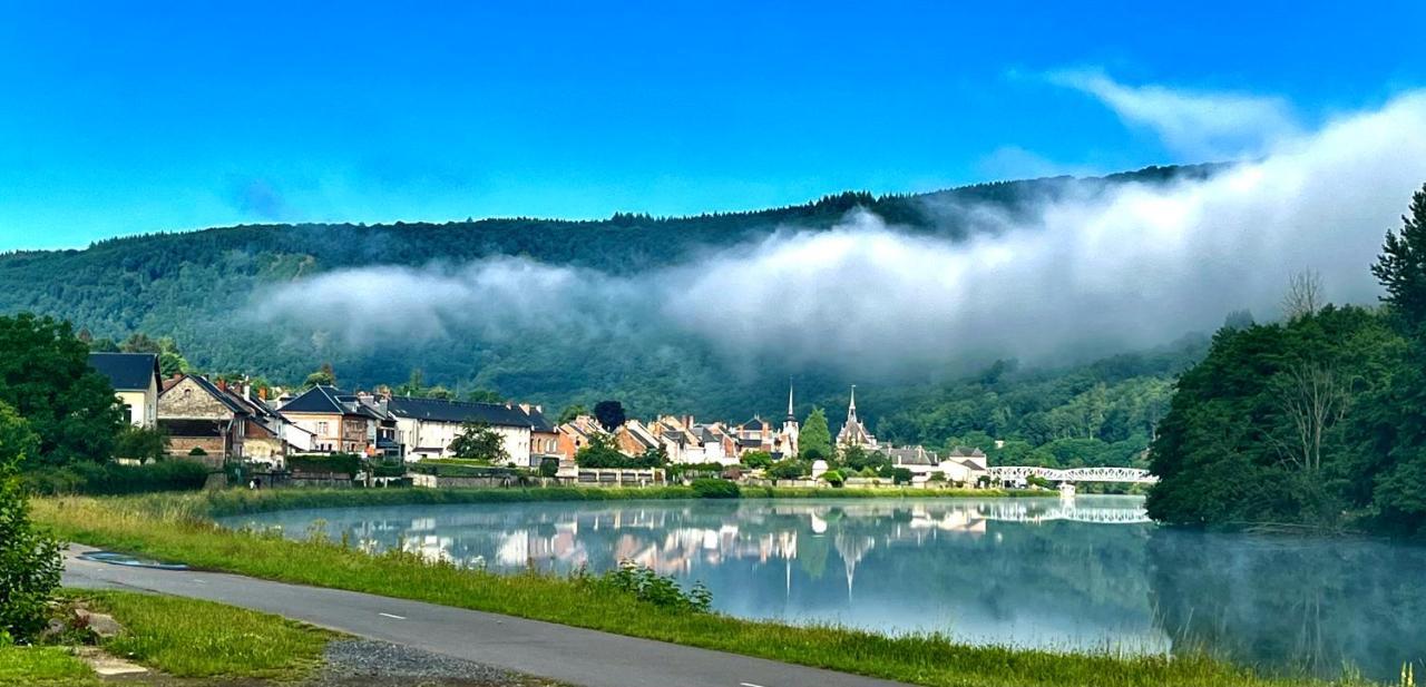 Le Clos Joli Haybes Exteriör bild