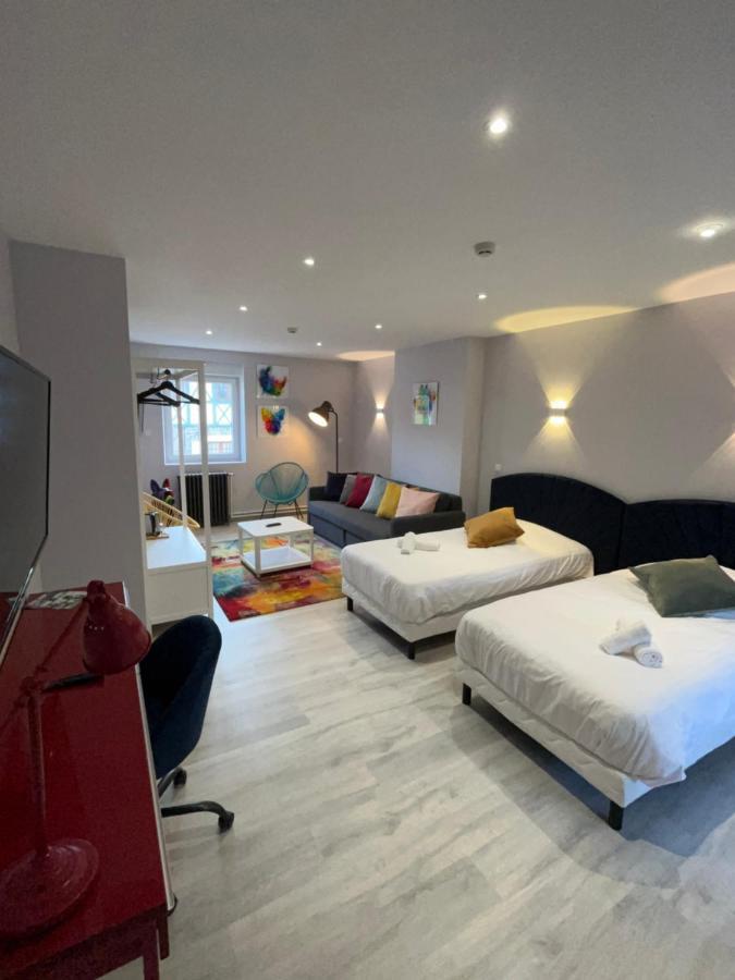 Le Clos Joli Haybes Exteriör bild