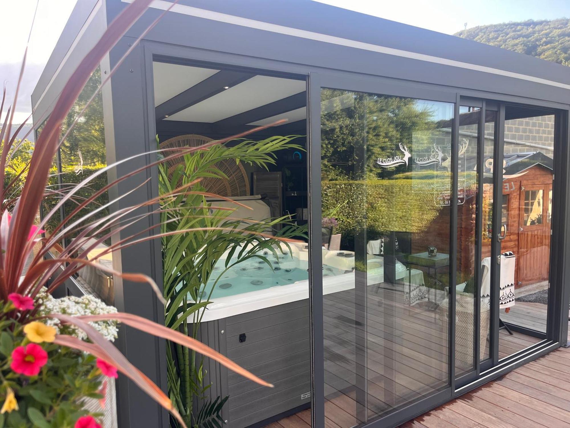 Le Clos Joli Haybes Exteriör bild
